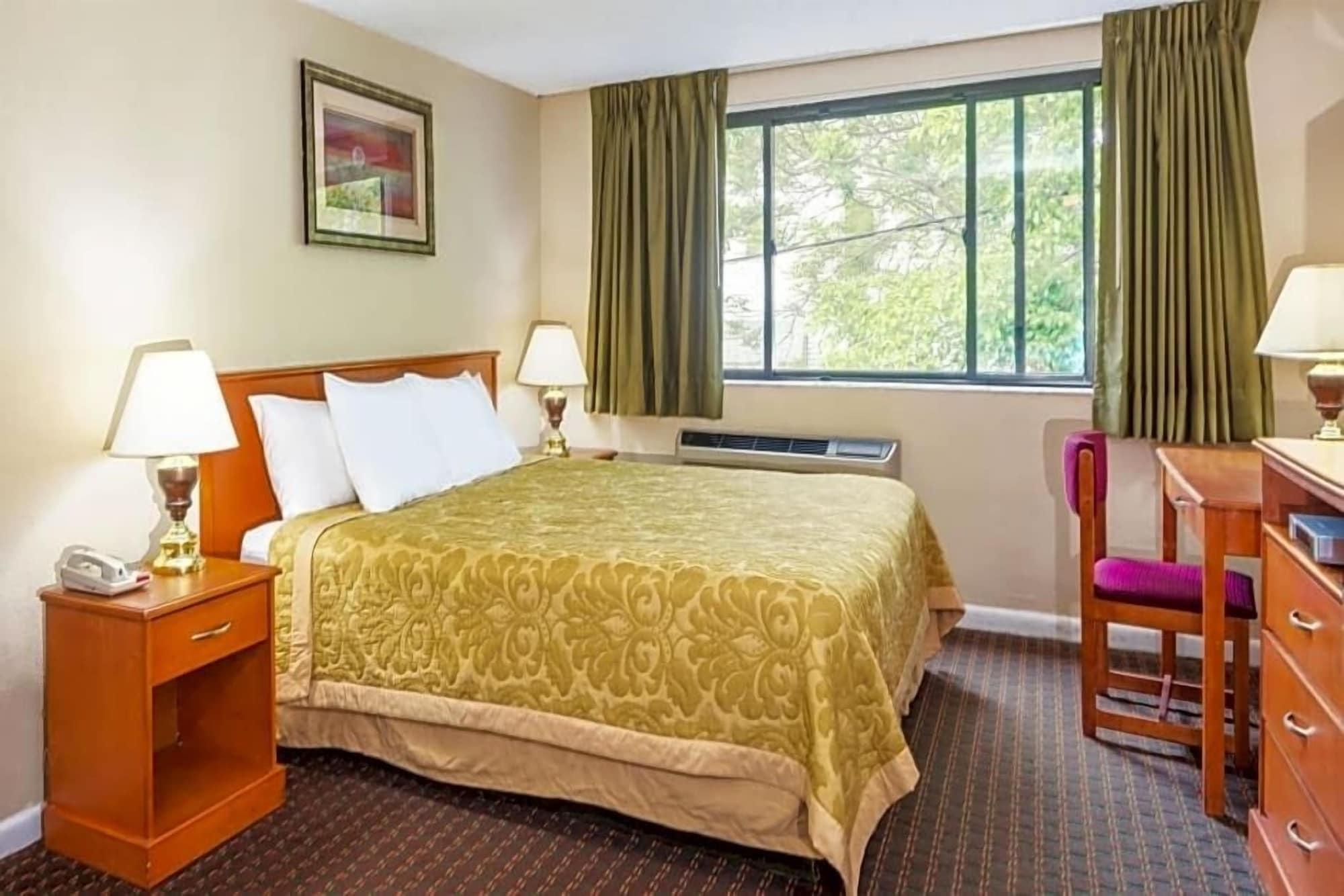 מלון Super 8 By Wyndham Watertown/Cambridge/Boston Area מראה חיצוני תמונה