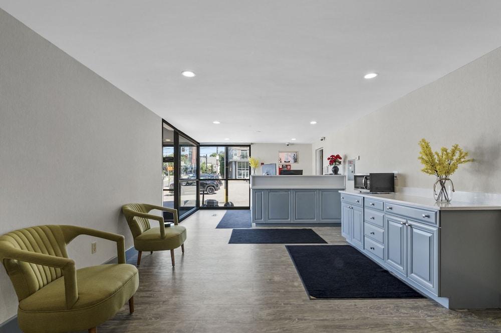 מלון Super 8 By Wyndham Watertown/Cambridge/Boston Area מראה חיצוני תמונה