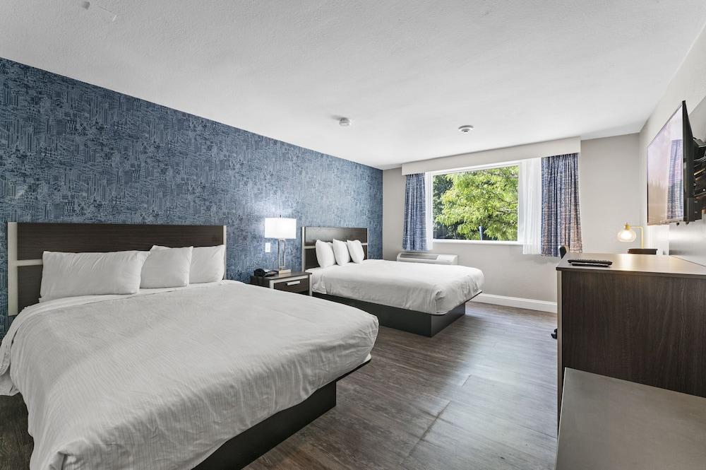 מלון Super 8 By Wyndham Watertown/Cambridge/Boston Area מראה חיצוני תמונה